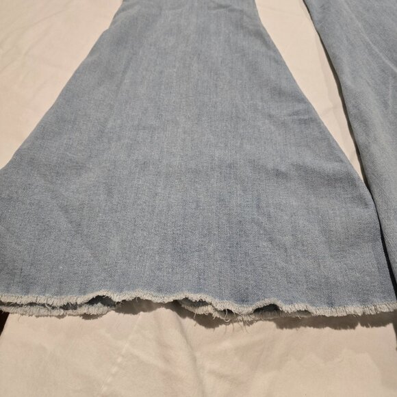 NWT Shyanne Country Wear Mid Rise Flare Distressed Jeans 28 Regular x 34 Long - Picture 11 of 16